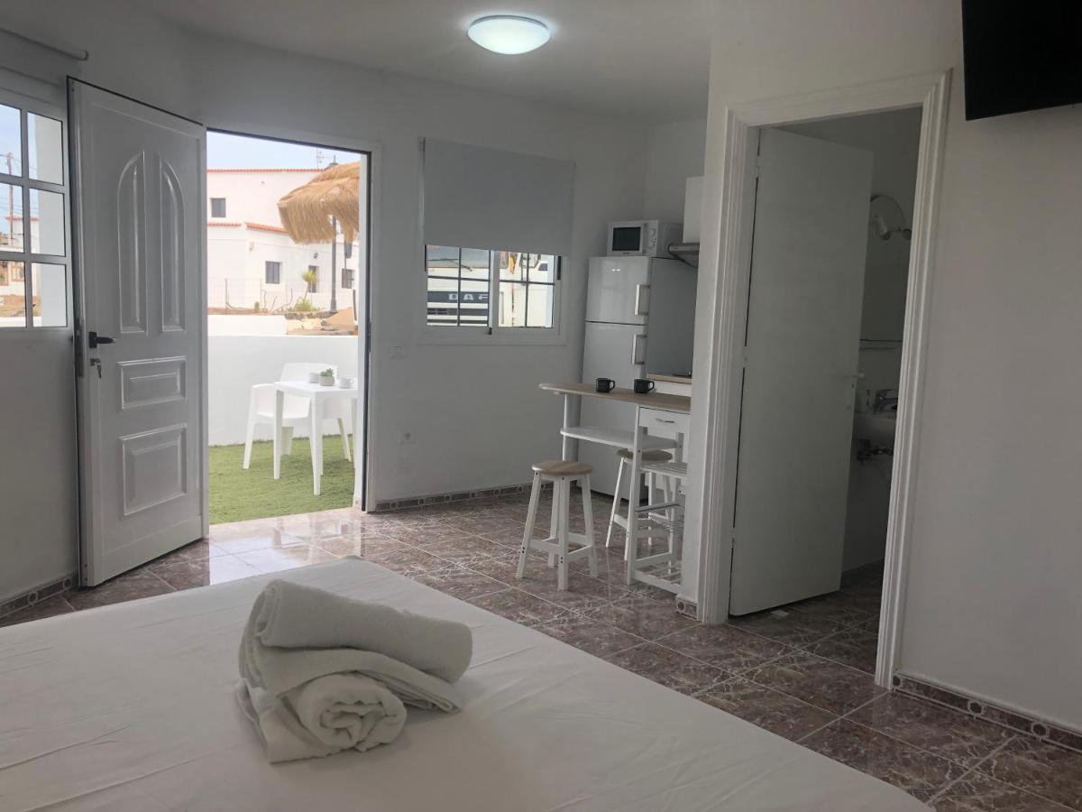 לאחארס Apartamentos Elena מראה חיצוני תמונה