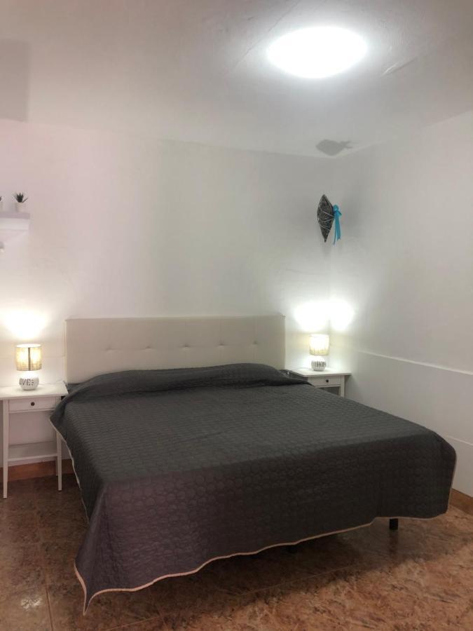 לאחארס Apartamentos Elena מראה חיצוני תמונה