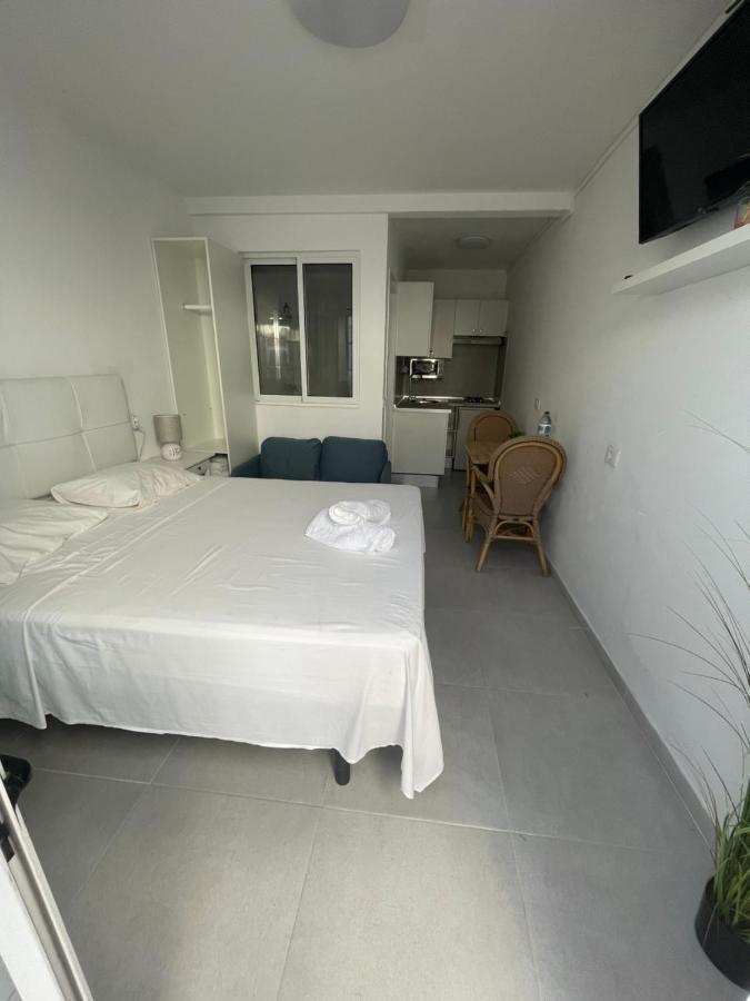 לאחארס Apartamentos Elena מראה חיצוני תמונה
