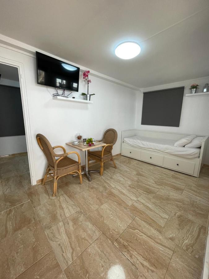לאחארס Apartamentos Elena מראה חיצוני תמונה